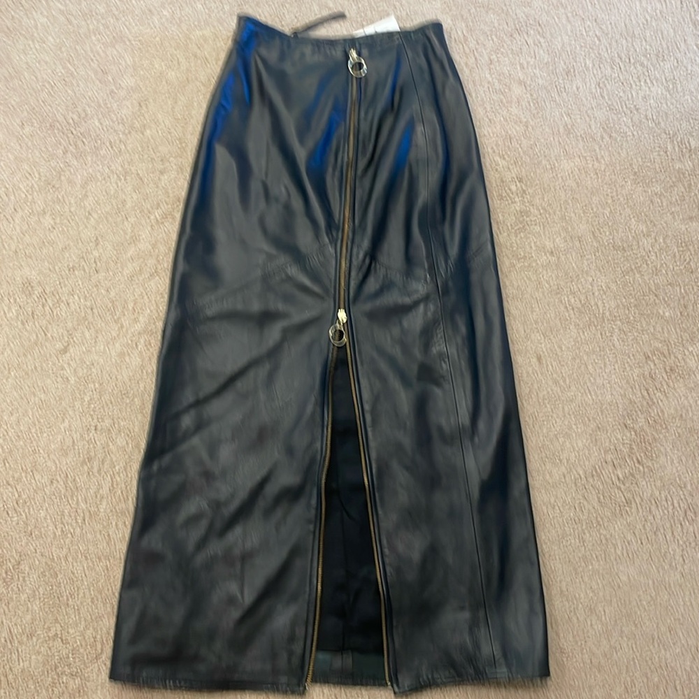 Vakko Black Midi Skirt